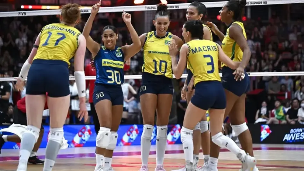 Brasil vence Itália e decide VNL feminina contra Turquia