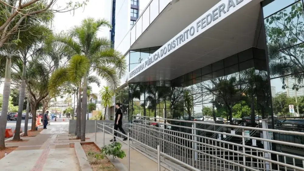 Justiça garante consulta oncológica urgente para idosa com câncer cerebral