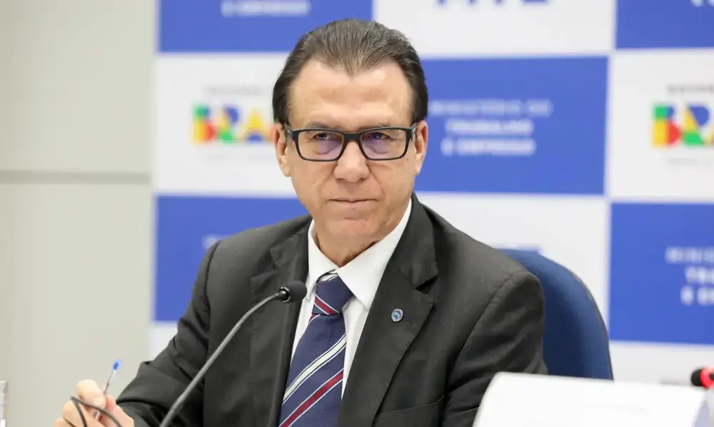 Marinho cobra Congresso sobre 6x1 e trabalho por app