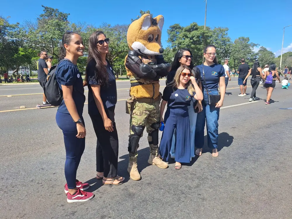 PM Ambiental anima Eixão do Lazer com Lobo-Guará