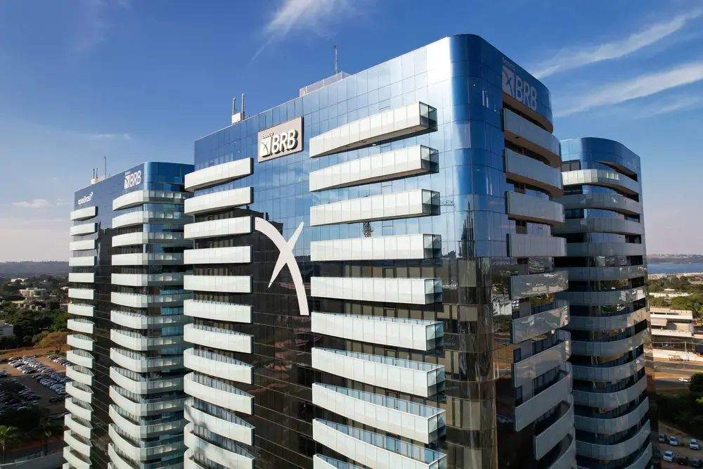 S&P rebaixa nota de crédito do BRB e cita riscos de capitalização