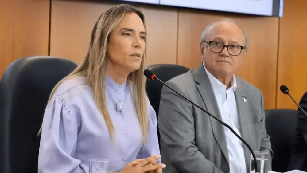 Secretário do DF cobra bancos por aval a socorro do BRB