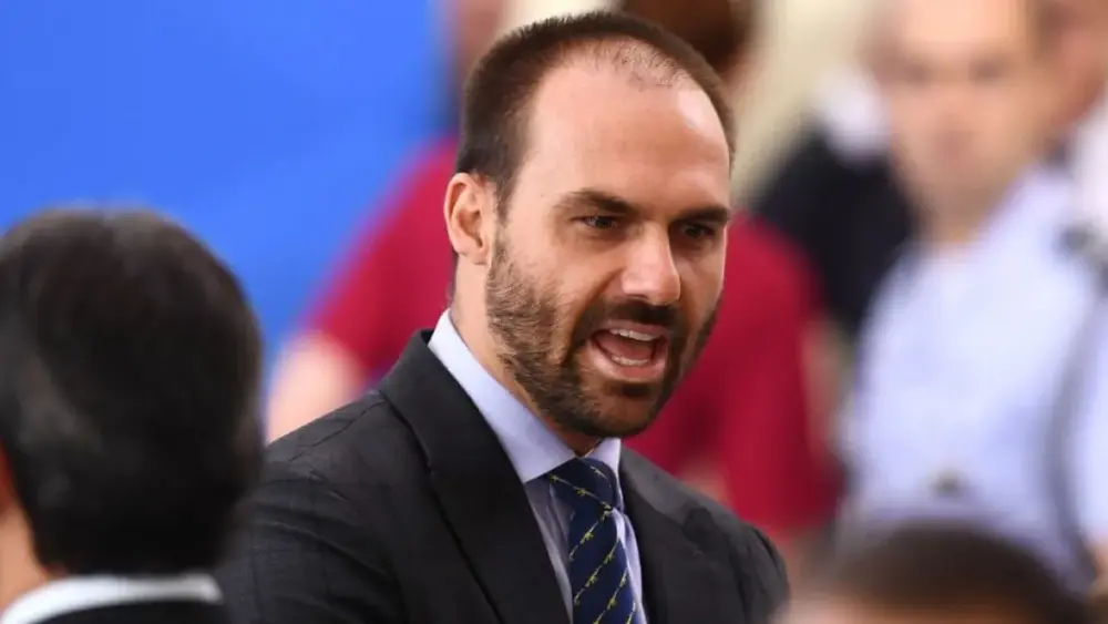 STF fixa pena de Eduardo Bolsonaro em 4 anos e 2 meses