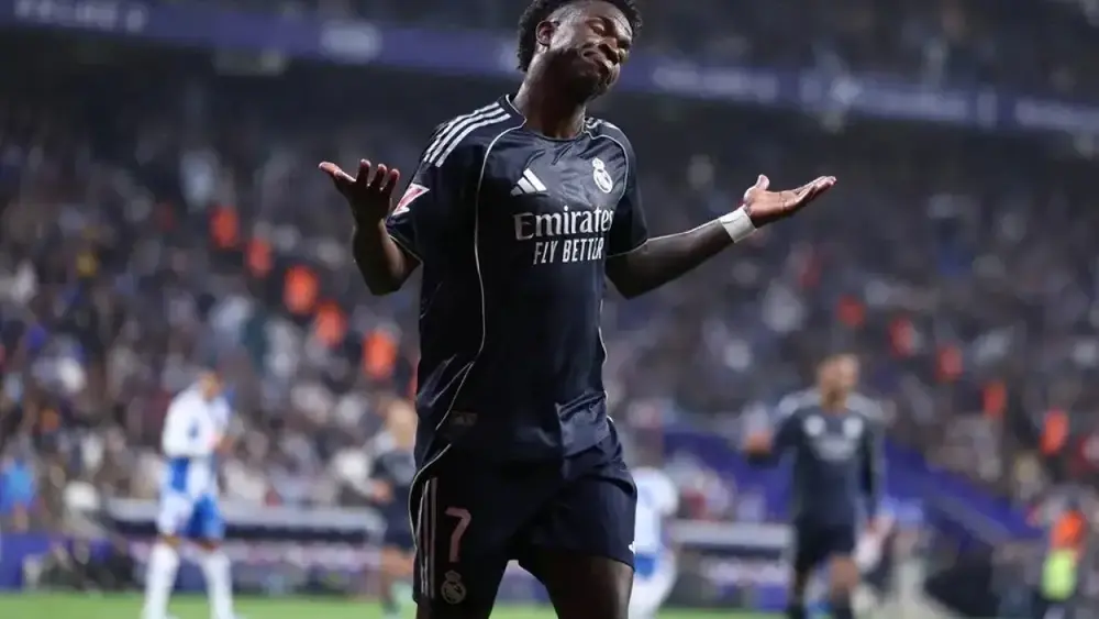 Vini Jr. renova com Real Madrid até 2032