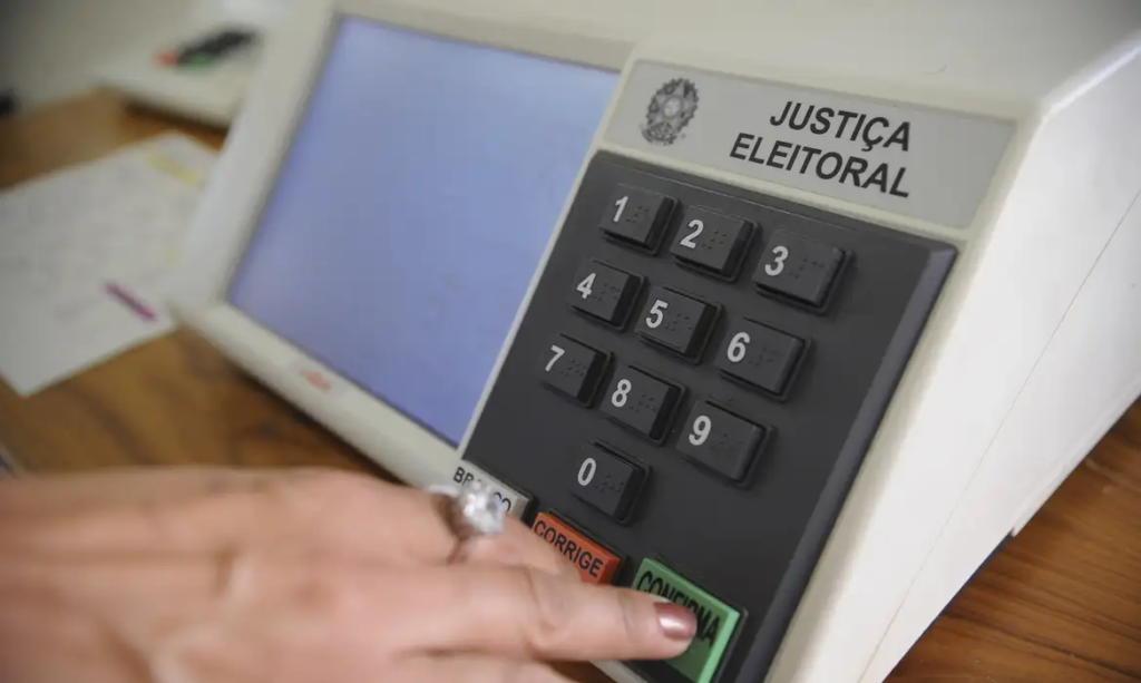 175 mil eleitores com deficiência votam sem acessibilidade