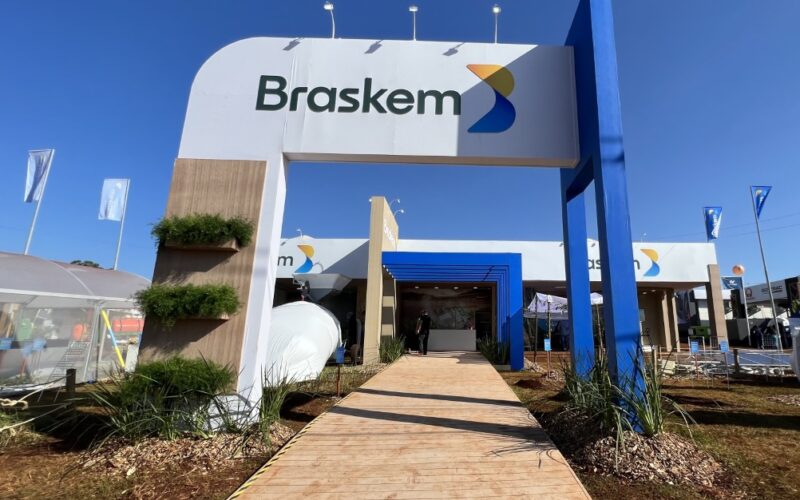 Petrobras abre mão de preferência e firma acordo na Braskem