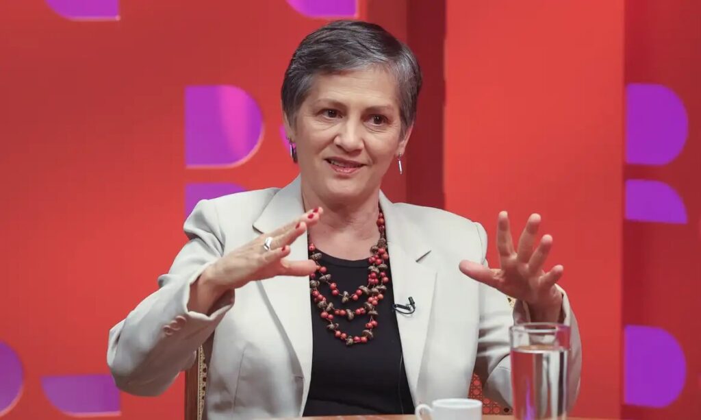 Repórter agredida por bolsonarista na Câmara