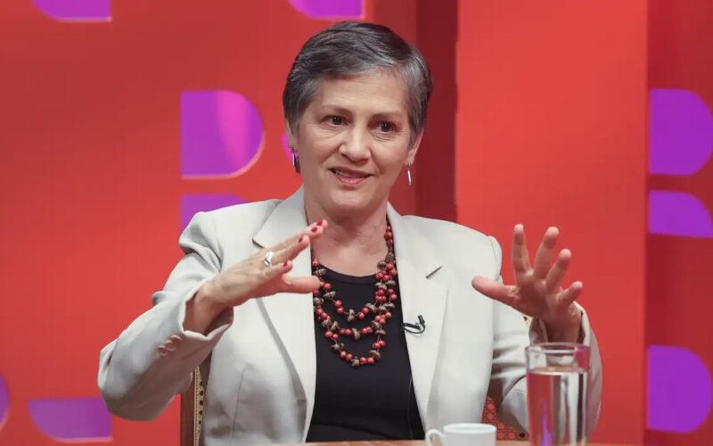 Repórter agredida por bolsonarista na Câmara