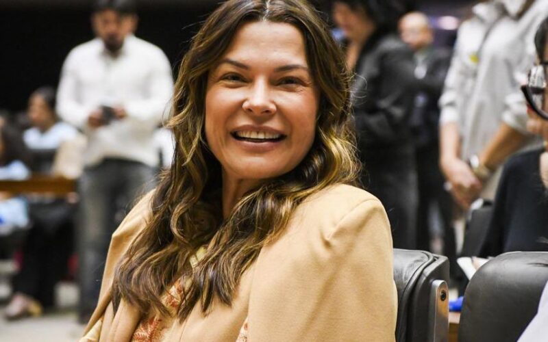 Aniversário de Marcela, nova moda e casório: os destaques