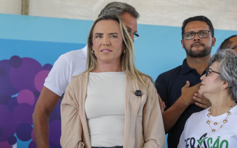 Governadora Celina Leão segue internada para drenagem pulmonar
