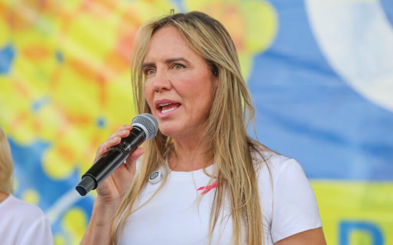 Governadora do DF é internada com pneumotórax em Brasília