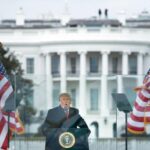 Governo Trump usa tiroteio para justificar salão na Casa Branca