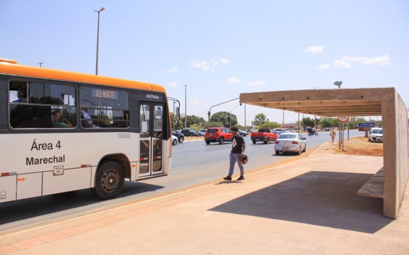 Roubos em ônibus do DF caem 52% com tecnologia