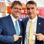 Tarcísio diz que Flávio precisa explicar caso Master