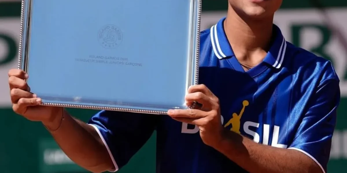 Guto Miguel, campeão juvenil de Roland Garros, sonha ser o maior da história