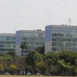Governo autoriza saída mais cedo em jogos do Brasil