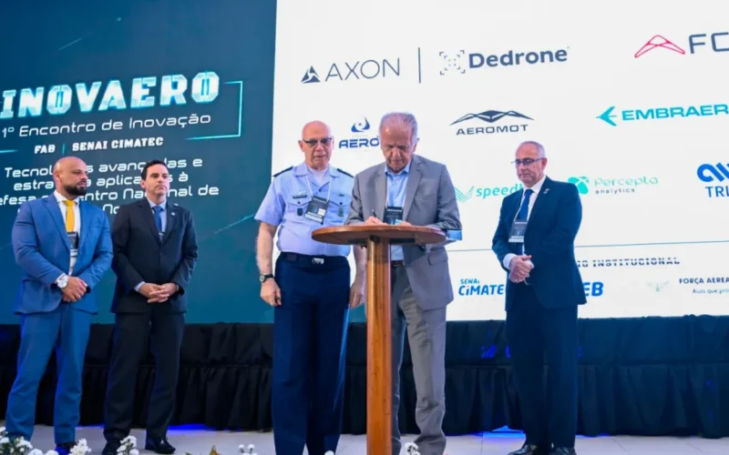 Defesa discute inovação aeroespacial na Bahia