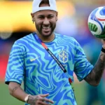 Neymar é batizado no primeiro treino com a Seleção na Copa