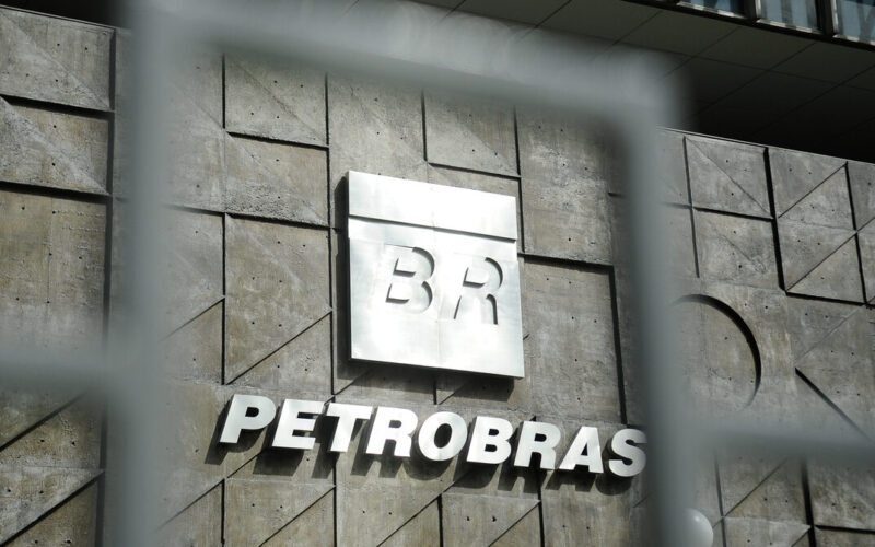 Petrobras adere à subvenção de diesel de R$ 1,12 por litro