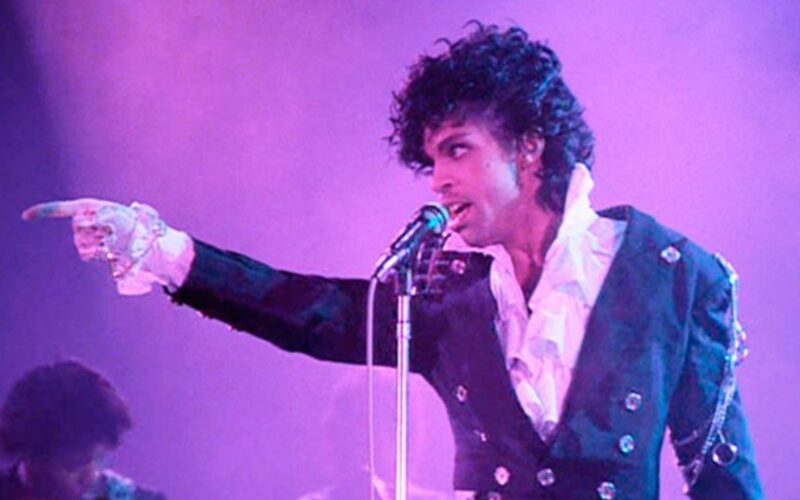 Prince: novo disco póstumo com inéditas será lançado